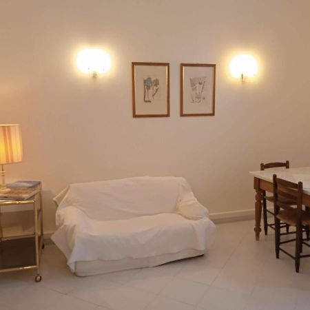 Appartamento Casa Jacaranda Cagliari Esterno foto