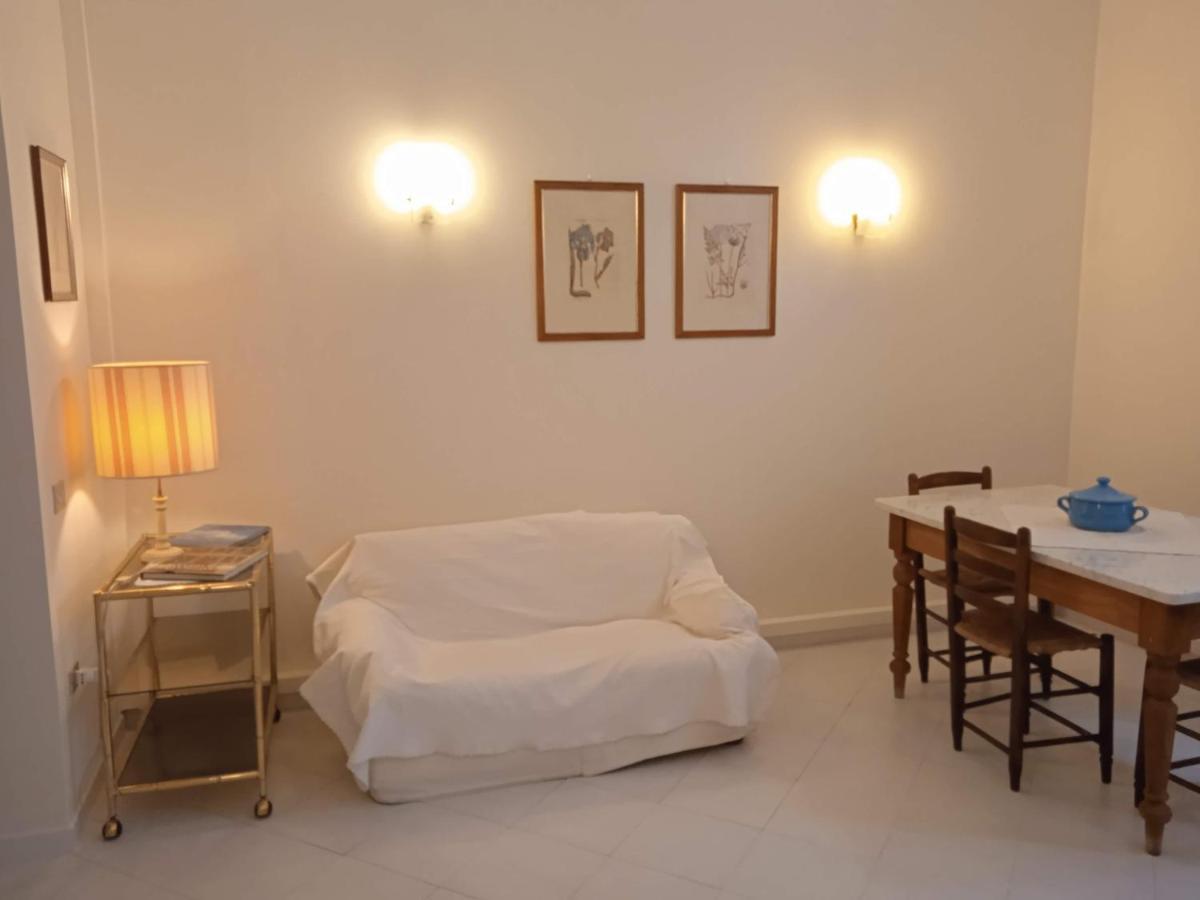 Appartamento Casa Jacaranda Cagliari Esterno foto