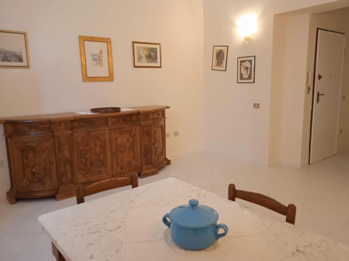 Appartamento Casa Jacaranda Cagliari Esterno foto