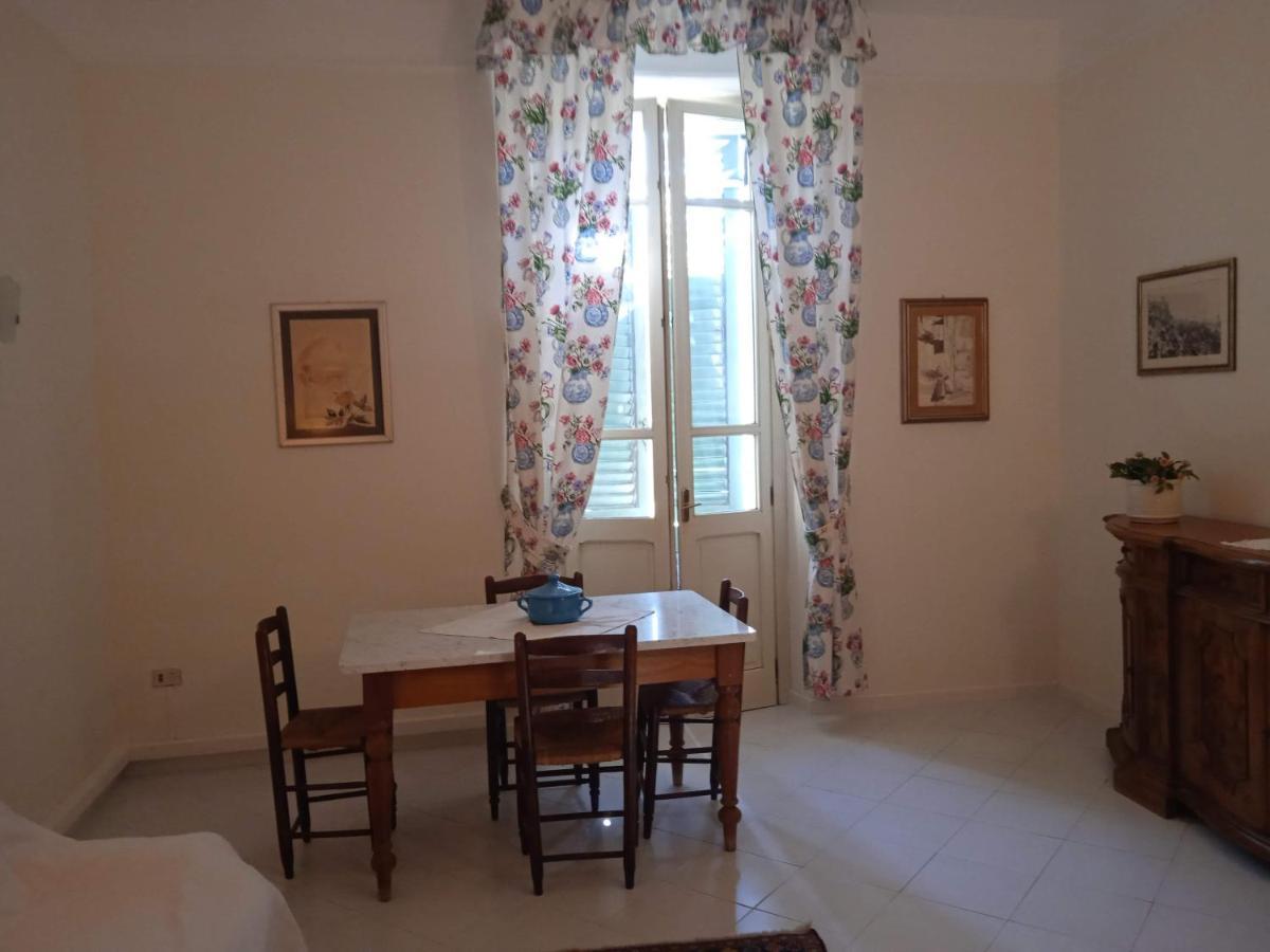 Appartamento Casa Jacaranda Cagliari Esterno foto