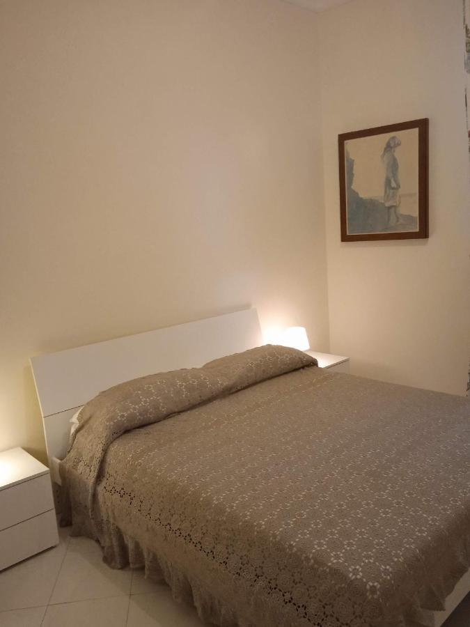 Appartamento Casa Jacaranda Cagliari Esterno foto